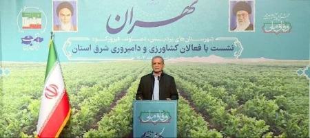 پزشکیان: من معمولا بلد نیستم این حرفها را بزنم ؛ در راه به من میگویند این حرفها را بزن و میگویم چشم