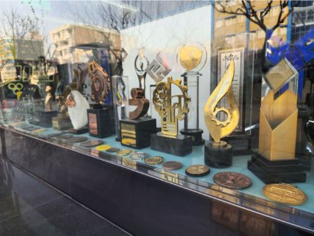 هدیه یادبود مناسب برند