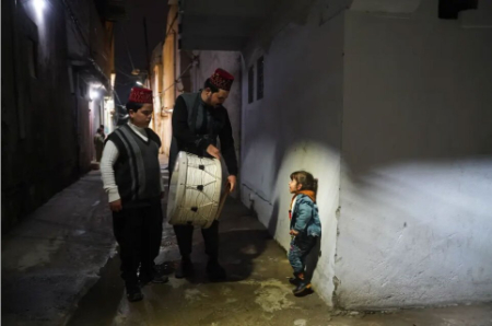 عکسهای جالب,عکسهای جذاب,سحری خوان های ماه رمضان در شهر موصل عراق