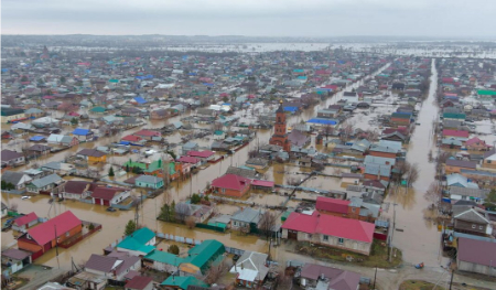 عکسهای جالب,عکسهای جذاب,سیل ناشی از شکستن سد در اورسک روسیه