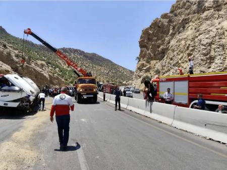 واژگونی اتوبوس در فارس،اخبار حوادث،خبرهای حوادث