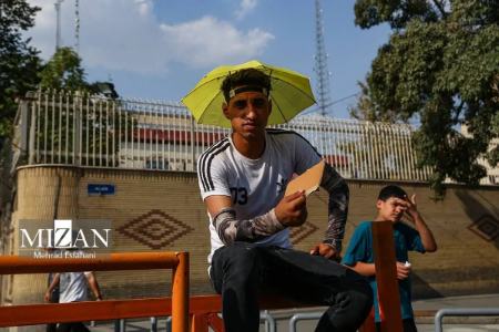 عکس خبری،گرما در تهران و اصفهان عکس خبری،گرما در تهران و اصفهان