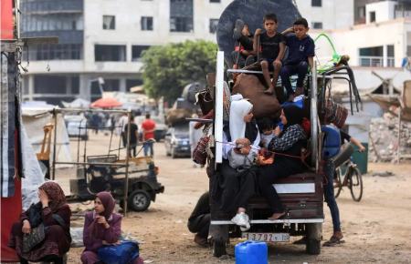 عکس خبری،فرار فلسطینیها از شهر غزه عکس خبری،فرار فلسطینیها از شهر غزه