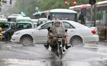 بارش باران و رعد و برق،اخبار اجتماعی،خبرهای اجتماعی