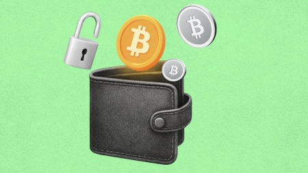 تصویر مفهومی از کیف پول رمزارزی با سپر امنیتی و پس زمینه‌ بلاک چین
