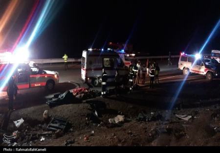 عکس خبری،واژگونی اتوبوس در محور اصفهان - نطنز عکس خبری،واژگونی اتوبوس در محور اصفهان - نطنز