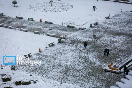 عکس خبری،بارش برف پاییزی در اصفهان