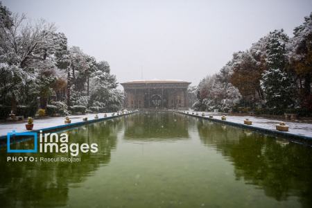 عکس خبری،بارش برف پاییزی در اصفهان
