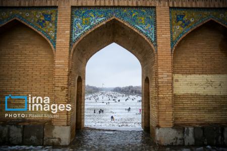 عکس خبری،بارش برف پاییزی در اصفهان