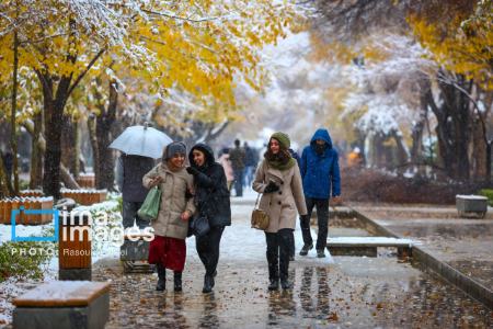 عکس خبری،بارش برف پاییزی در اصفهان