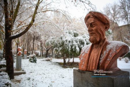 عکس خبری،بارش برف پاییزی در اصفهان