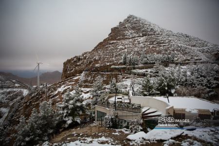 عکس خبری،بارش برف پاییزی در اصفهان