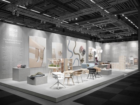 تیم طراحی حرفهای در طراحی غرفه نمایشگاهی تیم طراحی حرفهای در طراحی غرفه نمایشگاهی