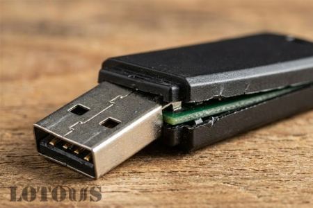 عمر مفید فلش مموری