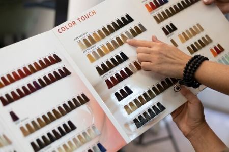 چگونه بهترین رنگ مو را انتخاب کنیم