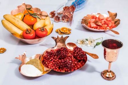 انتخاب بهترین هدیه شب یلدا با تم سنتی انتخاب بهترین هدیه شب یلدا با تم سنتی