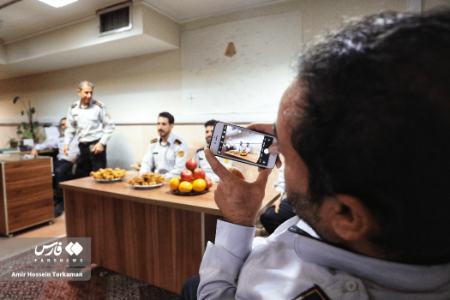 عکس خبری،شب یلدای آتش‌نشان‌ها در همدان