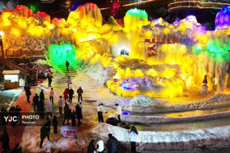 عکس خبری،خرید شب کریسمس و بابانوئل در تهران