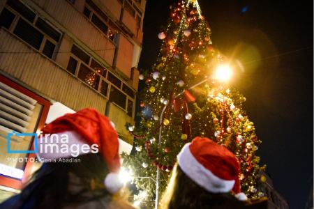 عکس خبری،خرید شب کریسمس و بابانوئل در تهران