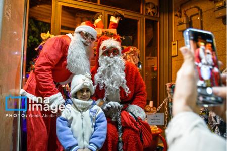 عکس خبری،خرید شب کریسمس و بابانوئل در تهران