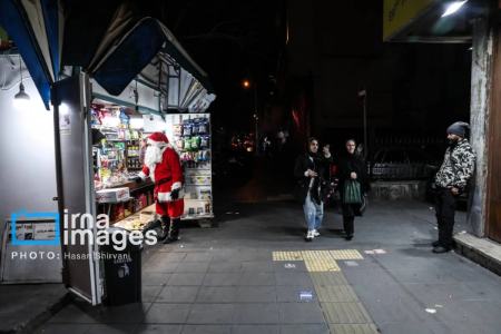 عکس خبری،خرید شب کریسمس و بابانوئل در تهران