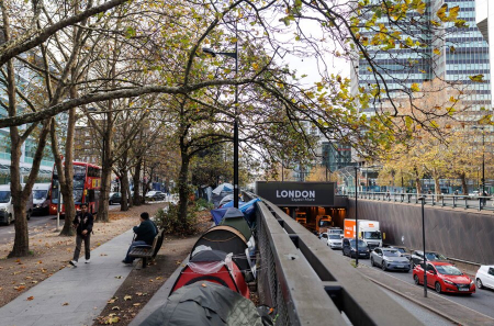عکسهای جالب,عکسهای جذاب,یکی از محل های زندگی بی خانمان ها در لندن