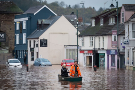 عکسهای جالب,عکسهای جذاب,سیل در ولز انگلیس
