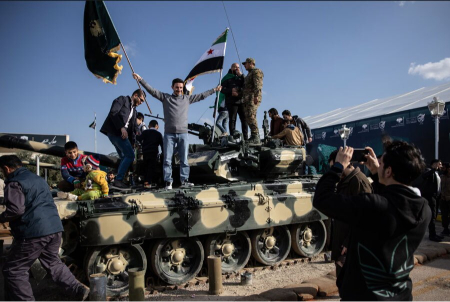 عکسهای جالب,عکسهای جذاب,نخستین سالگرد سقوط دولت بشار اسد در سوریه/ دمشق