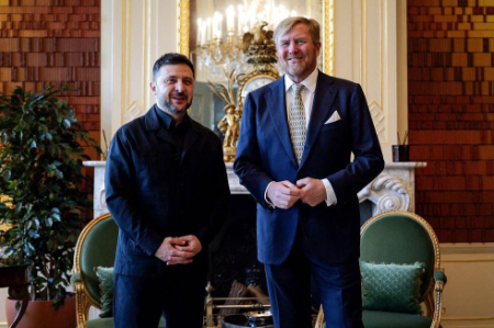 عکسهای جالب,عکسهای جذاب,دیدار زلنسکی و پادشاه هلند در شهر لاهه/