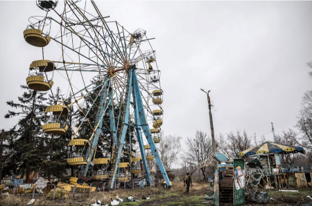عکسهای جالب,عکسهای جذاب,شهربازی آسیب دیده از جنگ در اوکراین