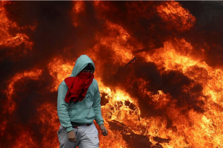 عکسهای جالب,عکسهای جذاب,اعتراضات کشاورزان اروپایی به قوانین اتحادیه اروپا