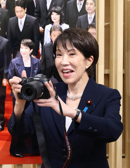 عکسهای جالب,عکسهای جذاب,بازدید نخست وزیر ژاپن از انجمن عکاسان مطبوعاتی توکیو