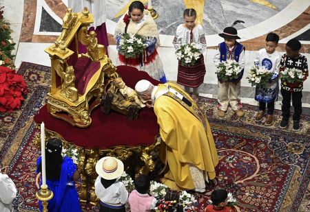 عکسهای جالب,عکسهای جذاب,پاپ لئو چهاردهم در مراسم عشای ربانی شب کریسمس