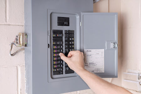 کلید اتوماتیک چیست و چرا اهمیت دارد؟ کلید اتوماتیک چیست و چرا اهمیت دارد؟