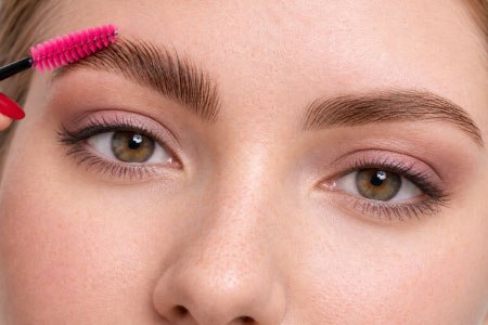 ابروهای لیفت شده با ژل ابرو