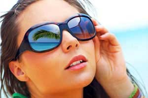عینك غیر استاندارد زخم قرنیه می آورد