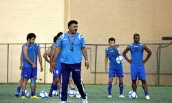 استقلال به كردان نمي‌رود