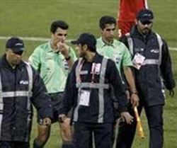 اتفاق نادر در فوتبال دنیا/ دعوای کلامی و قهر داوران ایرانی در دوحه!