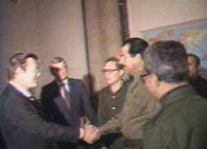 هم با آزاديخواهان ، هم با ديكتاتورها!
