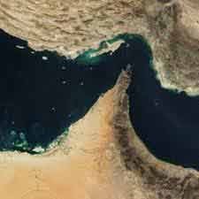 سپاه: در صورت تهدید تنگه هرمز را می‌بندیم