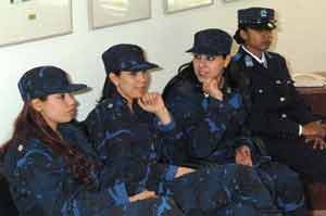 پرستاران یونیفرم پوش قذافی + عکس