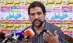 باشگاه نفت از فیروز کریمی شکایت کرد