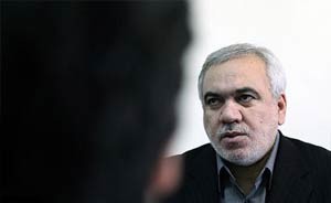سرمربی استقلال , پرویز مظلومی
