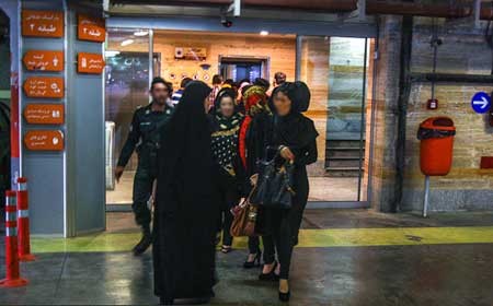برخورد با بدحجابي , برج میلاد