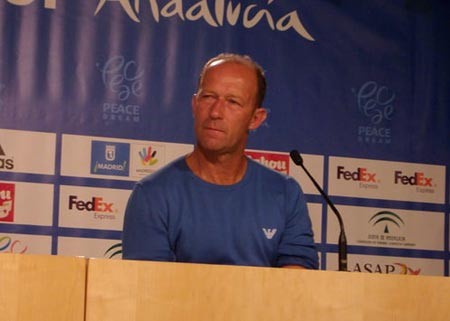 علي پروين , نيمكت پرسپوليس 