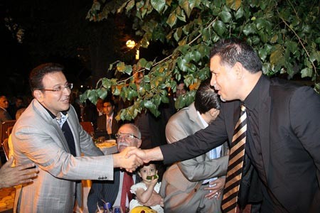 علي پروين , نيمكت پرسپوليس 
