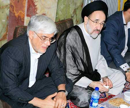 مراسم افطار , عکس یادگاری با خاتمی 