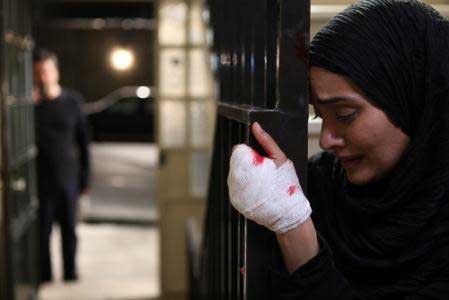 میترا حجار بر سر دو راهی انتخاب شغل 