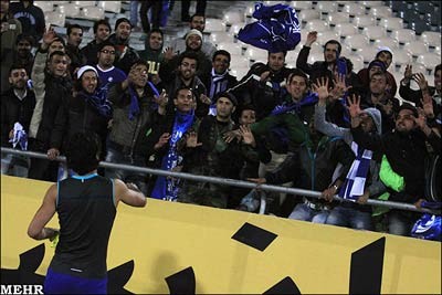 فرهاد مجیدی,خداحافظي فرهاد مجيدي از دنياي فوتبال
