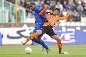 مدافع مس کرمان ,باشگاه پرسپولیس